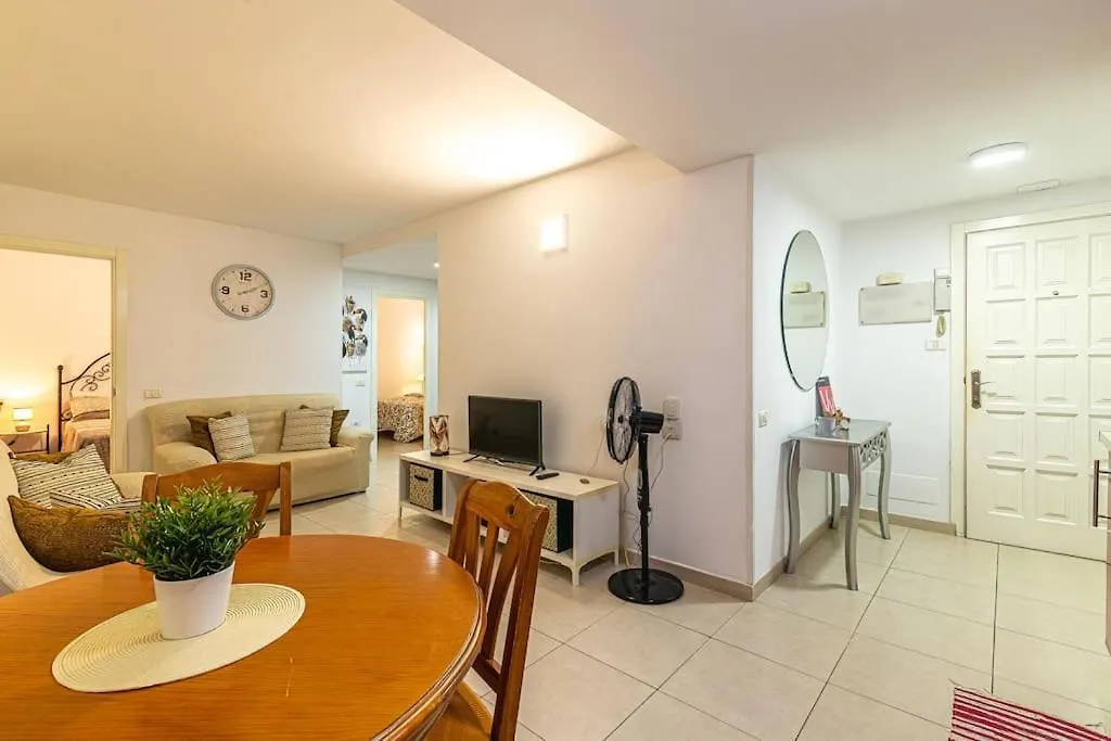 As De Casas - Los Cristianos Steps From The Sea Apartment Arona