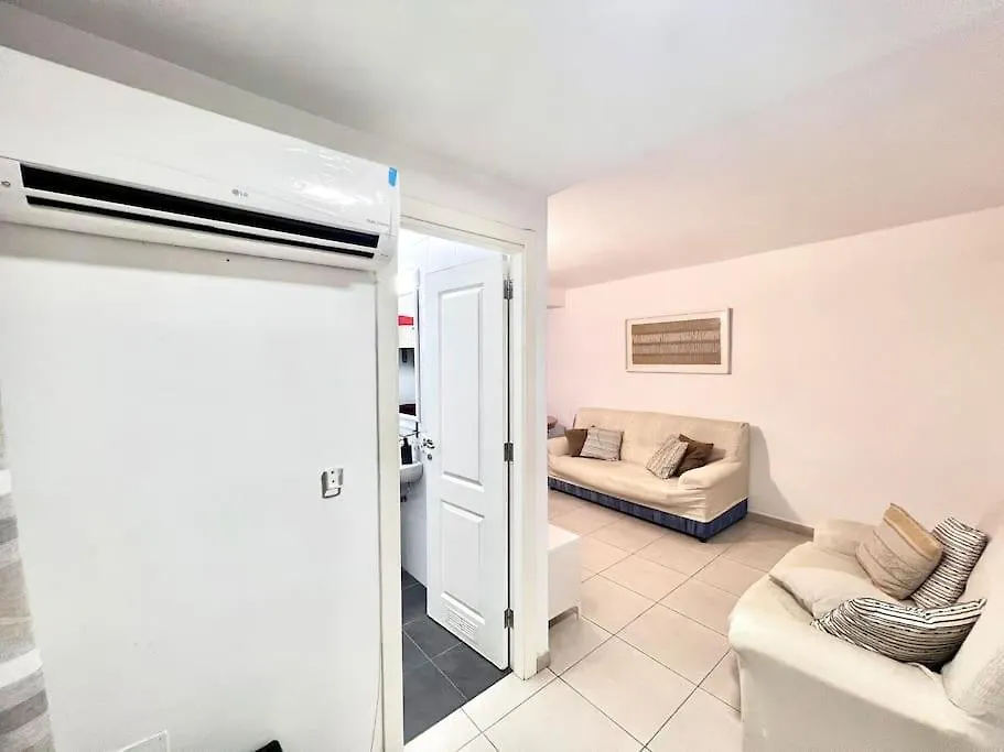 As De Casas - Los Cristianos Steps From The Sea Apartment Arona