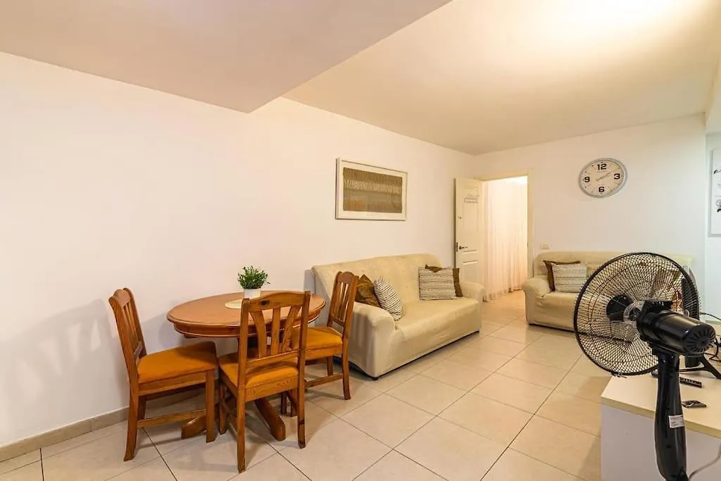 As De Casas - Los Cristianos Steps From The Sea Apartment Arona