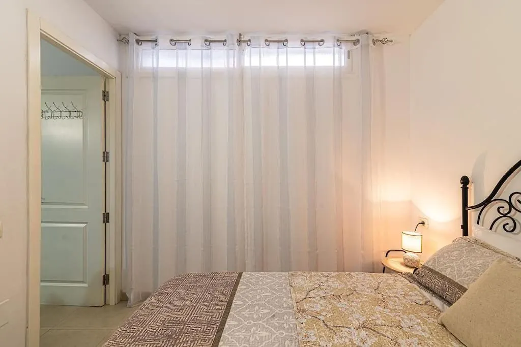 As De Casas - Los Cristianos Steps From The Sea Apartment Arona  0*, Arona (Tenerife)
