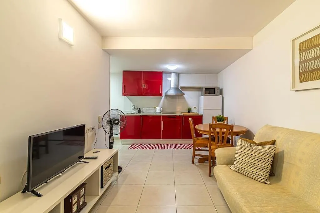 As De Casas - Los Cristianos Steps From The Sea Apartment Arona